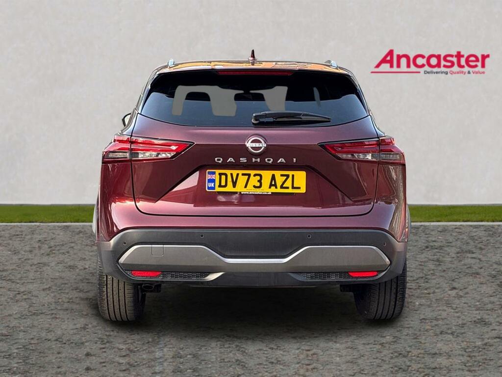 Nissan Qashqai 1.3 Dig-t Mh Tekna DV73AZL Red #4