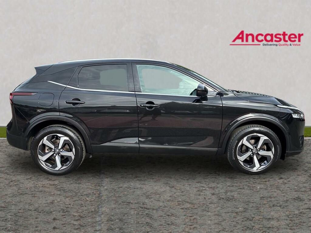 Nissan Qashqai 1.3 Dig-t Mh N-connecta Glass Roof GY23ZFJ Black #2