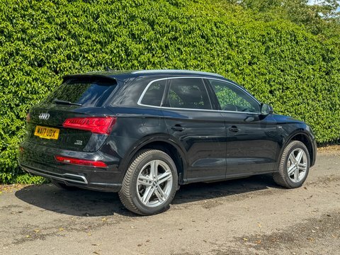 Audi Q5 2.0 Tdi S MA17UDX Black #4