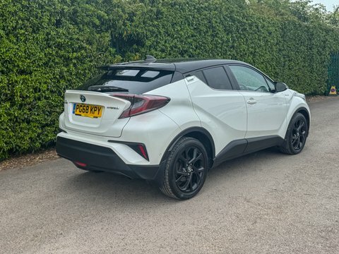 Toyota C-Hr 1.8 Vvt-h Dynamic PG68KPY White #4