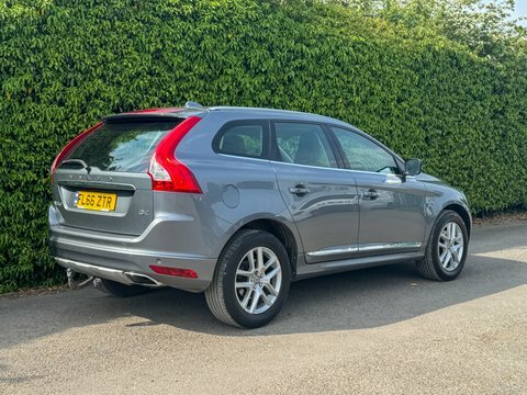 Volvo XC60 2.0 D4 Se FL66ZTR Grey #4