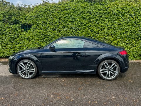 Audi TT 1.8 Tfsi Black FY67HHF Black #5