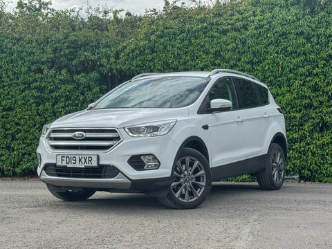 Ford Kuga 2.0 Tdci Ecoblue FD19KXR White #2