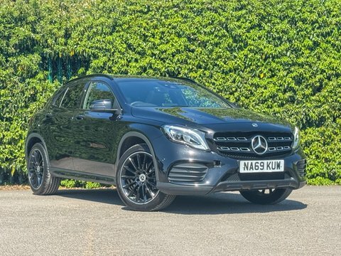 Mercedes-Benz GLA Class Gla200 1.6 Amg NA69KUW Black #3