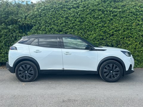 Peugeot e-2008 50Kwh Gt Suv YE20ZNU White #5