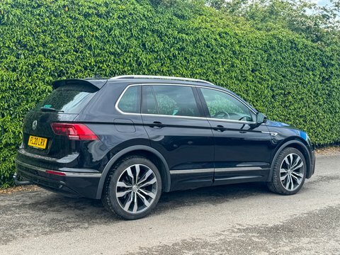 Volkswagen Tiguan 2.0 Tdi R-line FL20LRX Black #4