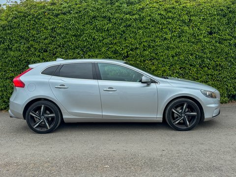 Volvo V40 2.0 D2 R-design GX16ETL Silver #4
