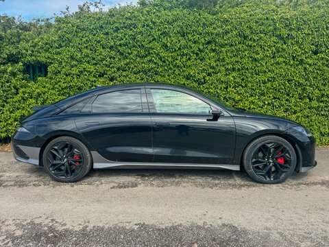 Hyundai Ioniq 6 77.4Kwh Ultimate Saloon YB74FLN Black #4