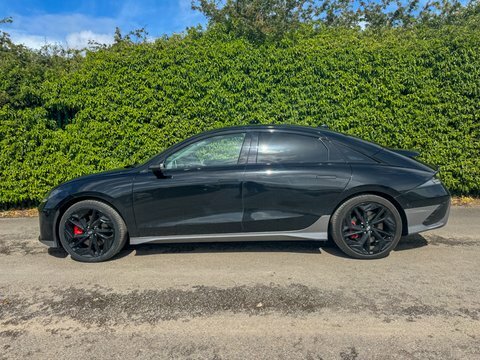 Hyundai Ioniq 6 77.4Kwh Ultimate Saloon YB74FLN Black #5