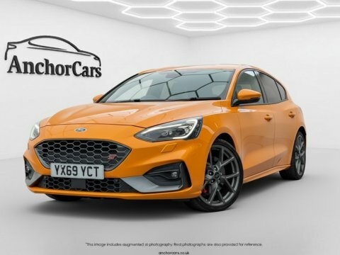 Ford Focus 2.3T Ecoboost St Orange
