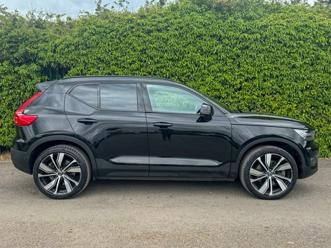 Volvo XC40 Recharge Twin 78Kwh GJ21RSV Black #4