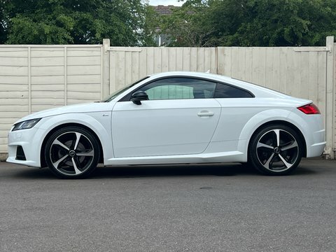 Audi TT 2.0 Tfsi Black SP68PXX White #6