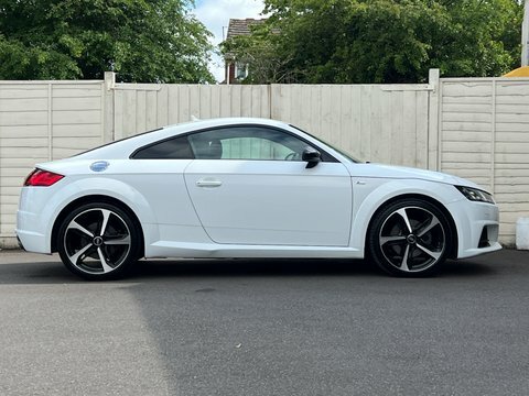 Audi TT 2.0 Tfsi Black SP68PXX White #5