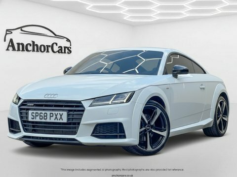 Audi TT 2.0 Tfsi Black White