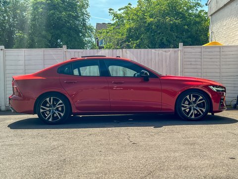 Volvo S60 2.0 B5 Mhev KN21DDV Red #6