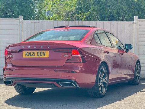 Volvo S60 2.0 B5 Mhev KN21DDV Red #5