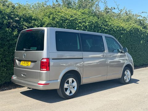 Volkswagen Transporter Shuttle 2.0 Tsi Bluemotion Beige #3