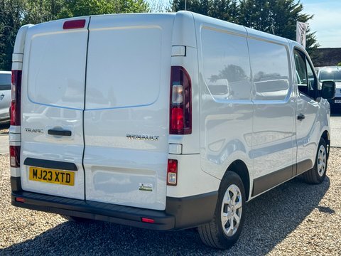 Renault Trafic Swb L1h1 Low MJ23XTD White #6