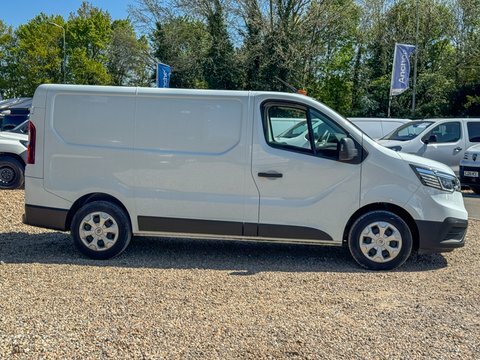 Renault Trafic Swb L1h1 Low MJ23XTD White #5