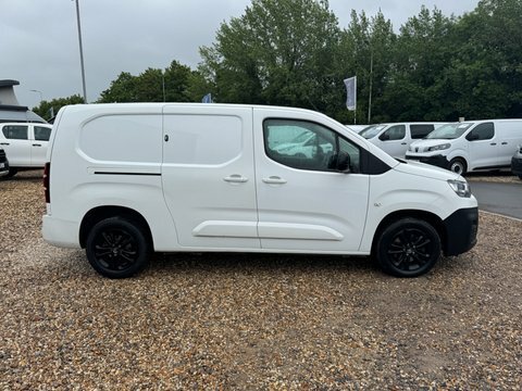 Citroen Berlingo Lwb L2h1 Low YH22ZGL White #6