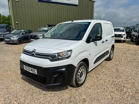 Citroen Berlingo Swb L1h1 Low YE23MUC White #2