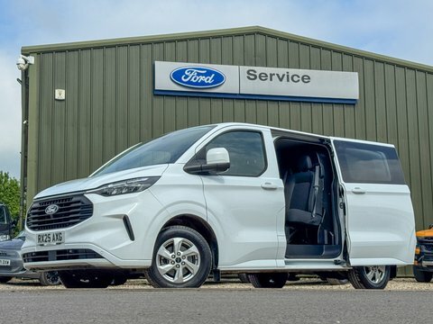Ford Transit Custom Crew Cab Swb RX25AXG White