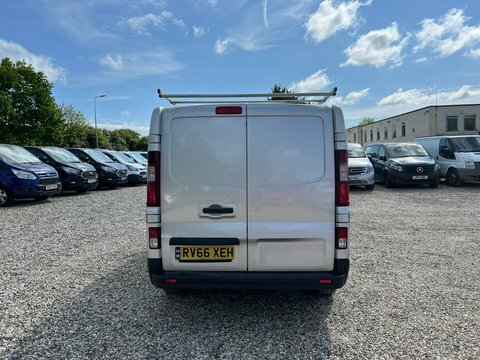 Renault Trafic Swb L1h1 Low RV66XEH Silver #6