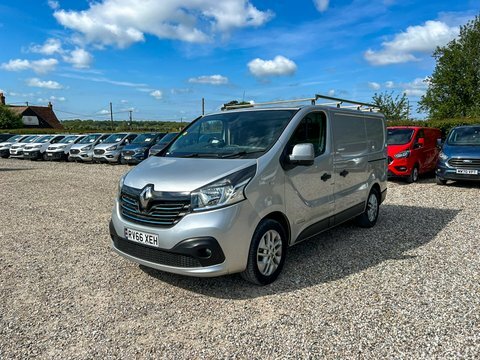 Renault Trafic Swb L1h1 Low RV66XEH Silver #2