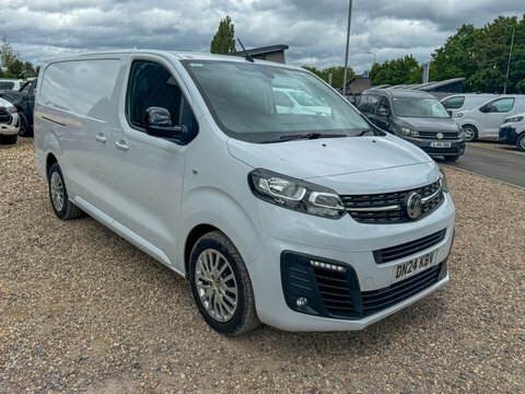 Vauxhall Vivaro Lwb L2h1 Low DN24KBV White #5
