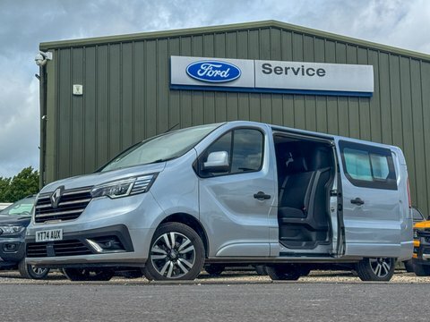 Renault Trafic Crew Cab Grey