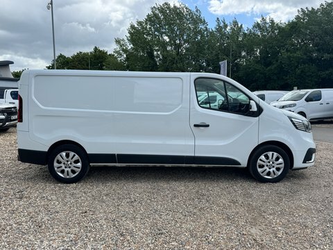 Renault Trafic Lwb L2h1 Low KS74RDX White #5