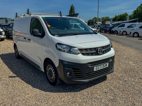 Vauxhall Vivaro Swb L1h1 Low EO71BUW White #4