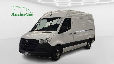 Mercedes-Benz Sprinter Mwb L2h2 White