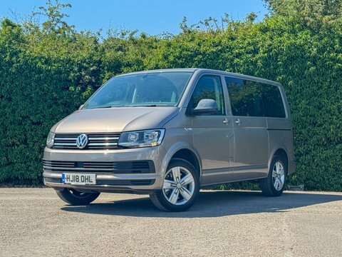 Volkswagen Transporter Shuttle 2.0 Tsi Bluemotion Beige