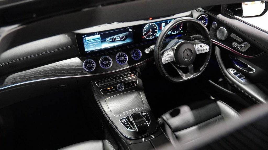 Mercedes-Benz E Class 3L Amg Line RN19KFD Grey #3
