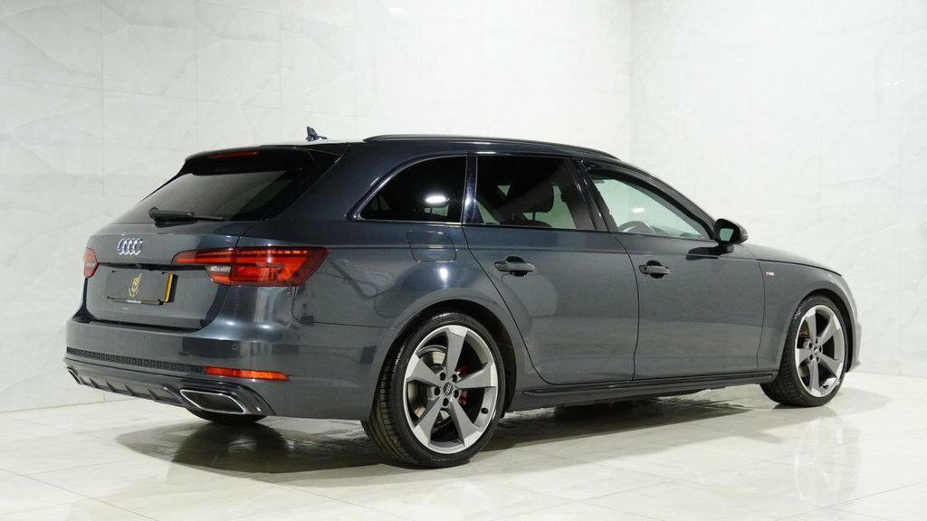 Audi A4 Avant 2L Black Edition HC19CZF Grey #4