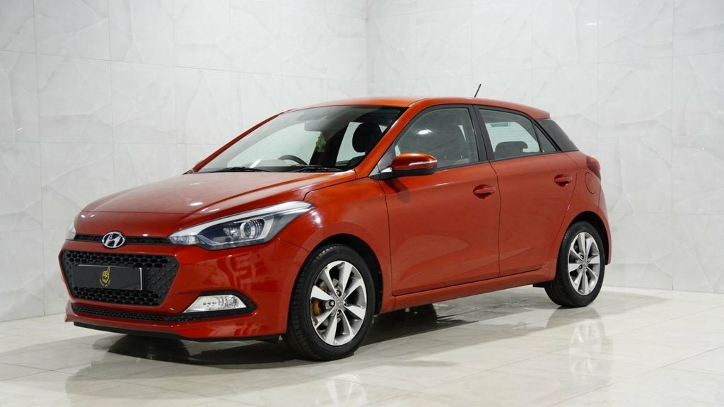 Hyundai I20 Hatchback Red #3