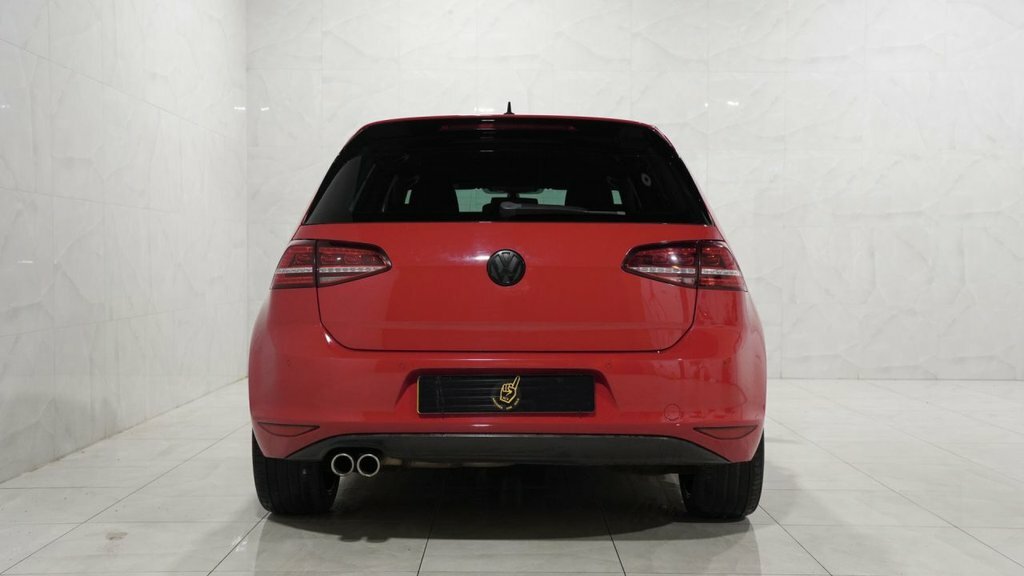 Volkswagen Golf Gtd Red #5