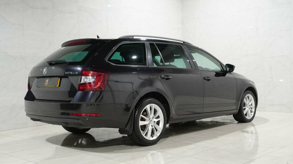 Skoda Octavia 2L Se L Black #6