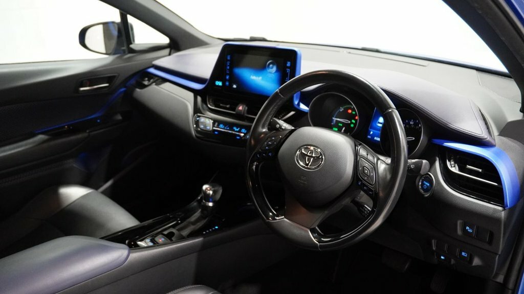 Toyota C-Hr 1.8L Dynamic DC17OKR Blue #2