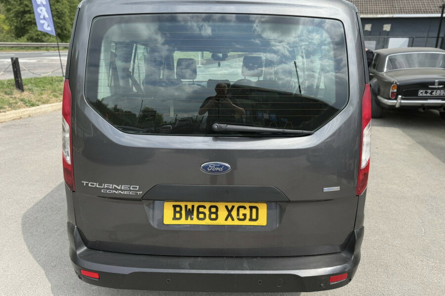 Ford Grand Tourneo Connect Mpv BW68XGD Grey #4
