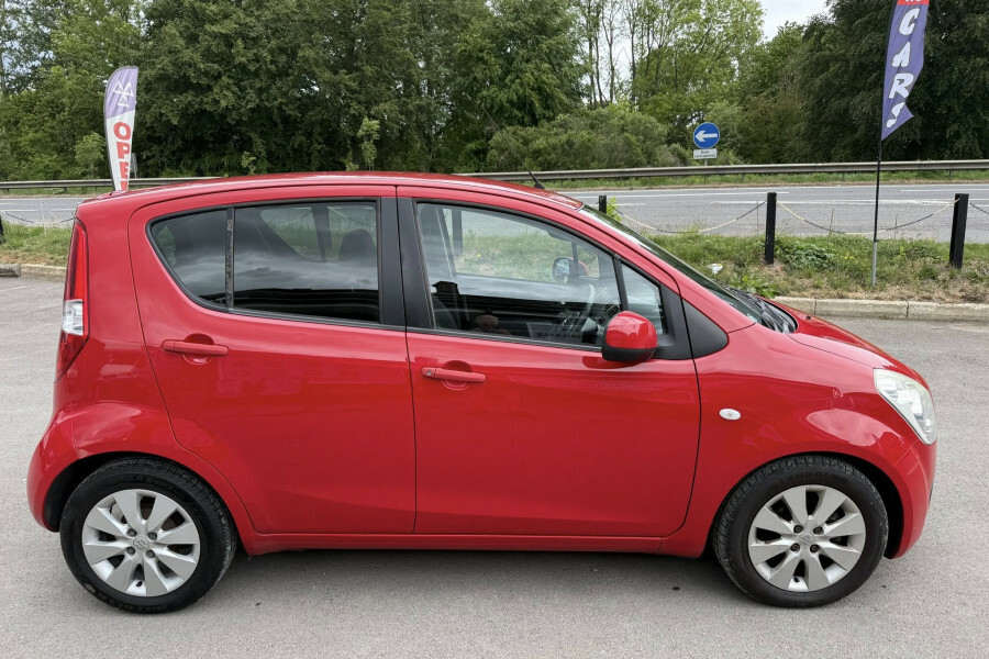 Suzuki Splash Hatchback Red #6