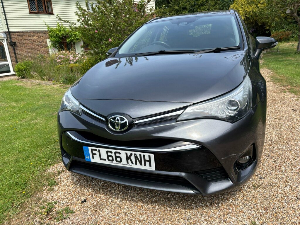 2016 Toyota Avensis