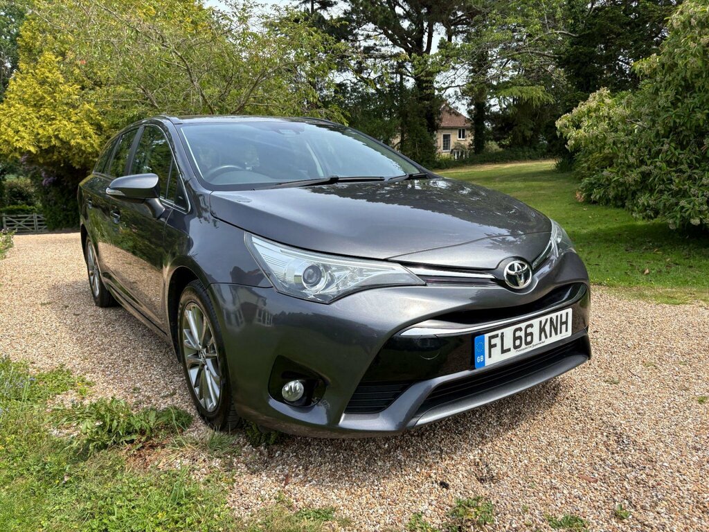 Toyota Avensis 1.6 D-4d Business Edition Touring Sports Euro 6 S Grey #5