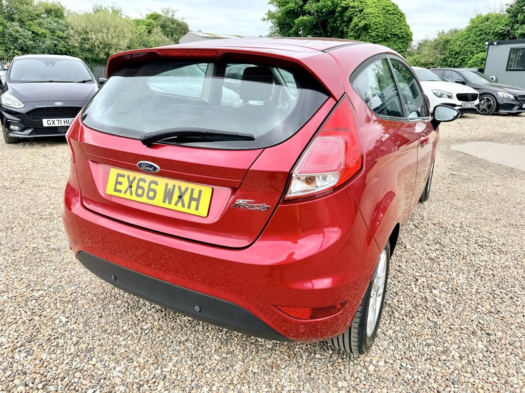 Ford Fiesta Hatchback 1.25 Zetec Hatchback E EX66WXH Red #3
