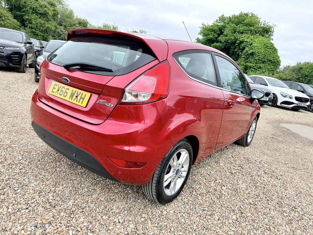 Ford Fiesta Hatchback 1.25 Zetec Hatchback E EX66WXH Red #2