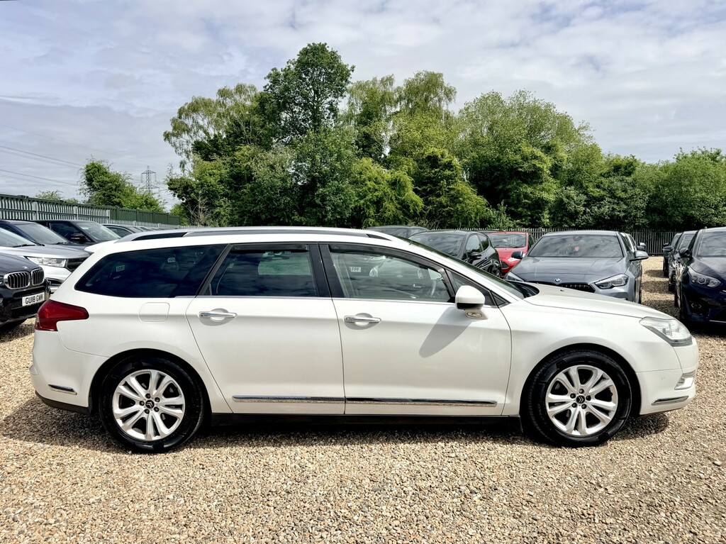 Citroen C5 Estate 2.0 Hdi 16V Exclusive 2010 White #2