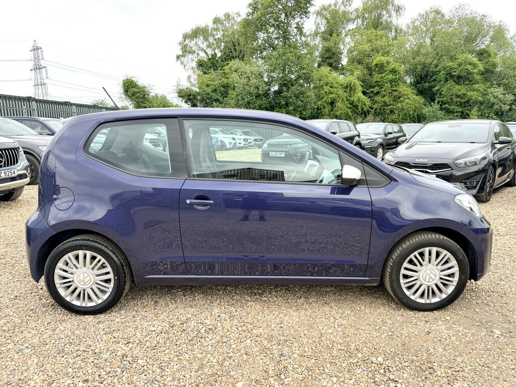 Volkswagen Up Hatchback 1.0 Move Up Euro 6 2018 Blue