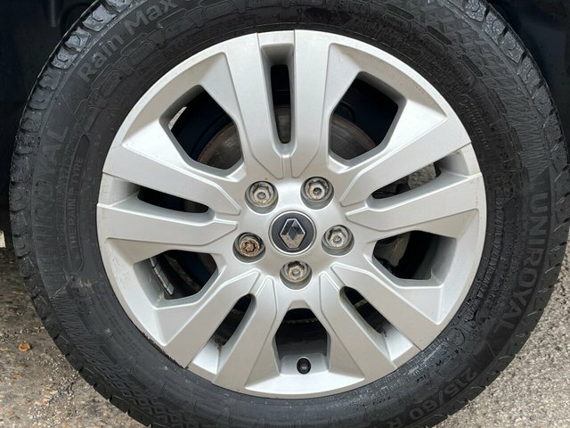 Renault Trafic Dci Blue Sl28 Sport RF72WNS White #4