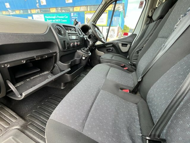 Vauxhall Movano Cdti 3500 Panel Van DV18BLN White #4